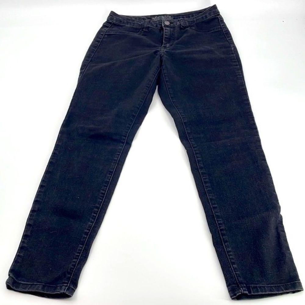 UEC Wild Fable black straight leg cropped jeans size 6